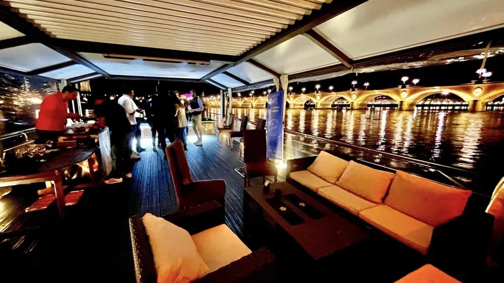 terasse pont de pierre